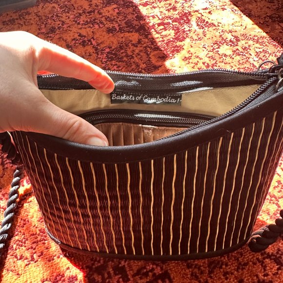 Handmade woven purse Small "Kim Ang" (by Ethical Women-ran Cambodian Org) - Picture 7 of 10